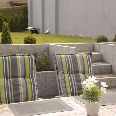 Familienfreundliches Ferienhaus In Kroepelin المظهر الخارجي الصورة